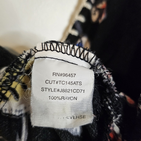 Eyeshadow Rayon Black Floral Jumper with Crochet Stitch Neckline & Pockets Small - Picture 12 of 14